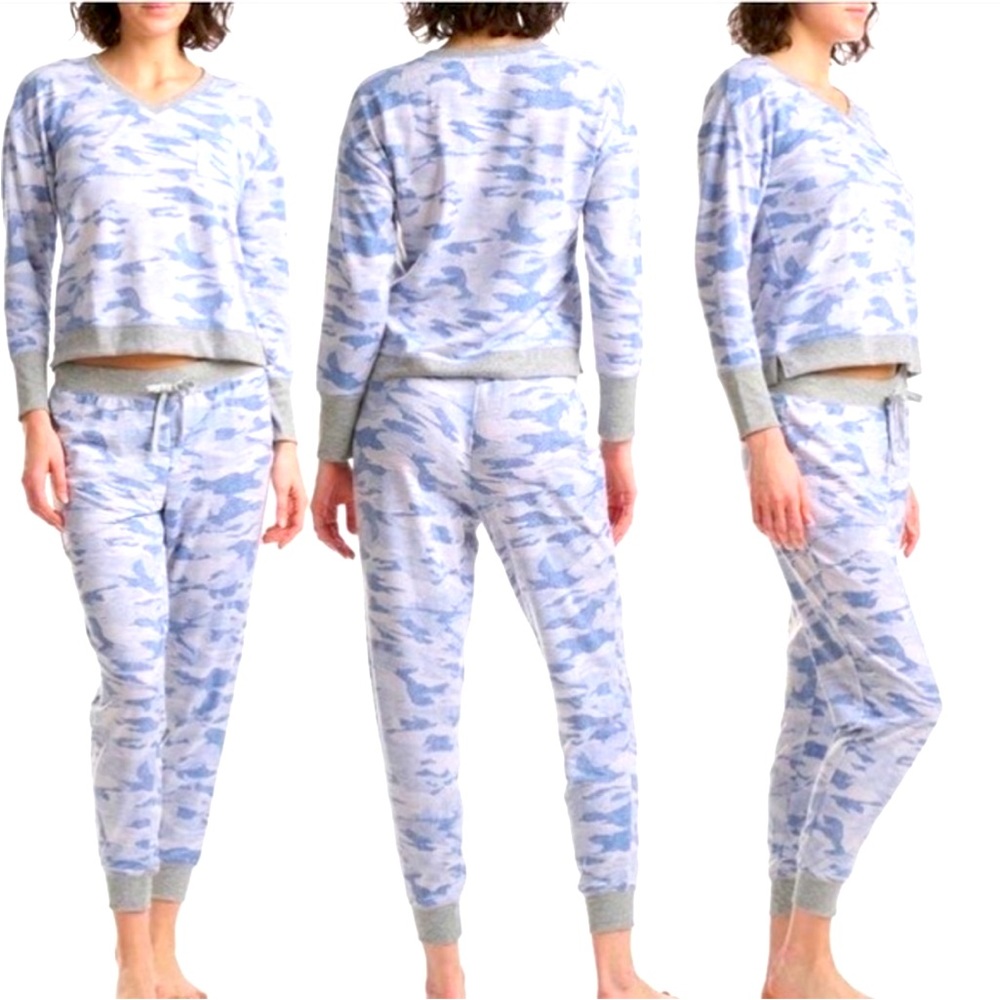 NWT SPLENDID V NECK 2 PIECE CAMO JOGGER LOUNGEWEAR PAJAMA SET SIZE SMALL COMFY